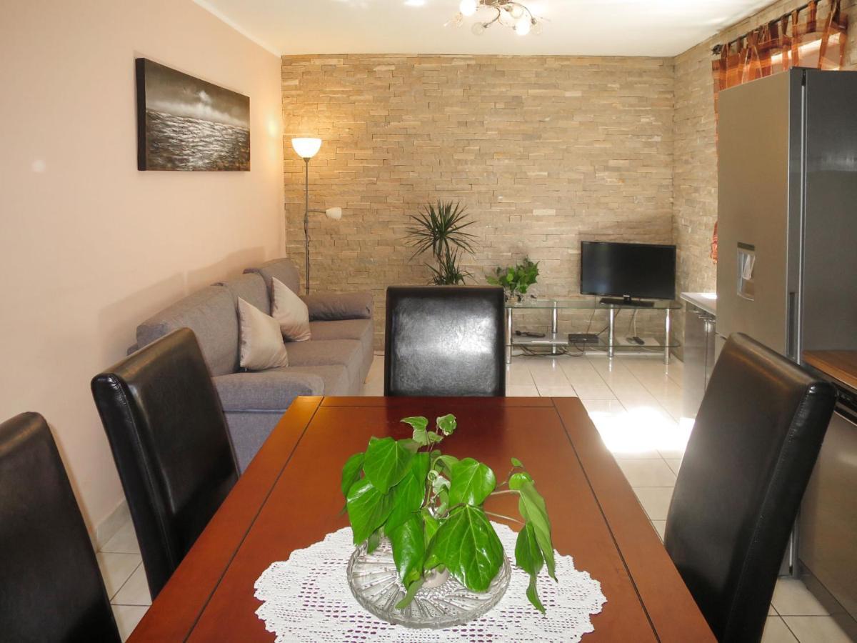 Holiday Home Bacani - Zad750 By Interhome Donji Karin Екстериор снимка